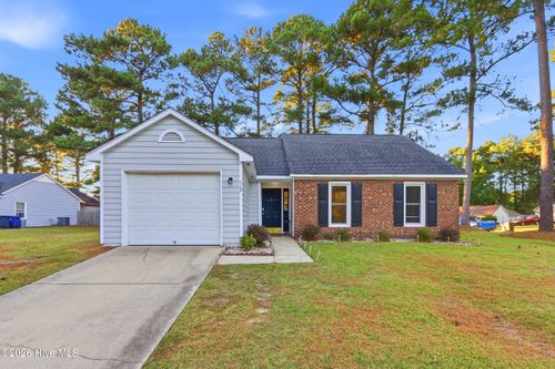 110 Tiffany Pl, Jacksonville, NC, 28546-7822 | Card Image