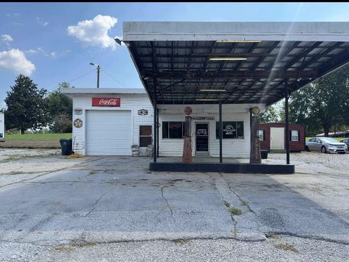 22500 Highway 72, Tuscumbia, AL, 35674-8715 | Card Image