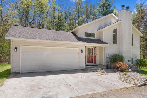 4792 Forest Vale Rd, Pierson, MI, 49339-9782 | Card Image