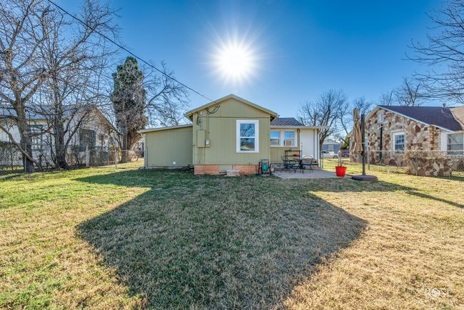706 N Madison St, House other with 3 bedrooms, 1 bathrooms and 1 parking in San Angelo TX | Image 17
