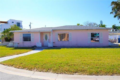 365 145th Ave E, MADEIRA BEACH, FL, 33708-2115 | Card Image