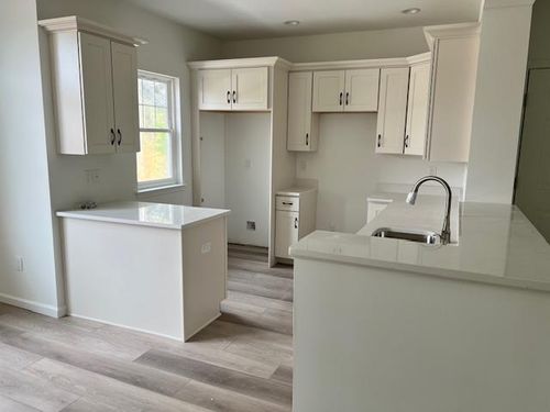 100 Macintosh Way, Matamoras, PA, 18336-2504 | Card Image