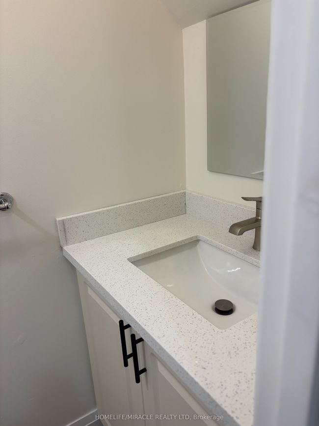 14 - 1255 Upper Gage Ave, Condo with 3 bedrooms, 2 bathrooms and 1 parking in Hamilton ON | Image 9