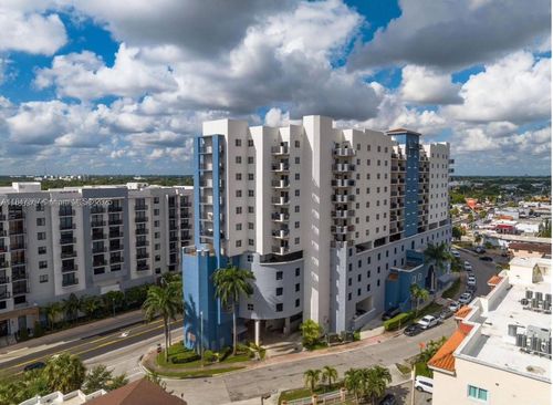 3-e-6355 Sw 8th St, West Miami, FL, 33144-4858 | Card Image