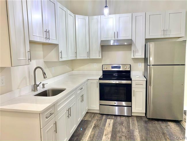 101 N 8 Th St, Condo with 7 bedrooms, 11 bathrooms and null parking in Allentown PA | Image 8