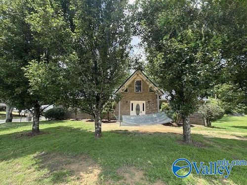 165 Mary Elizabeth Ln, Boaz, AL, 35956-3620 | Card Image