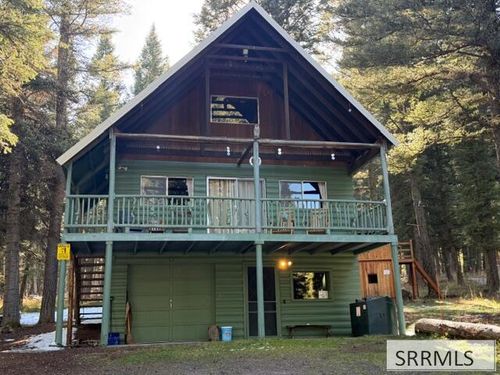3620 Meadow View Ln, Island Park, ID, 83429-5072 | Card Image