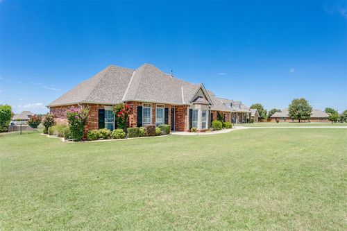 2125 Park Ave, Newcastle, OK, 73065-5041 | Card Image