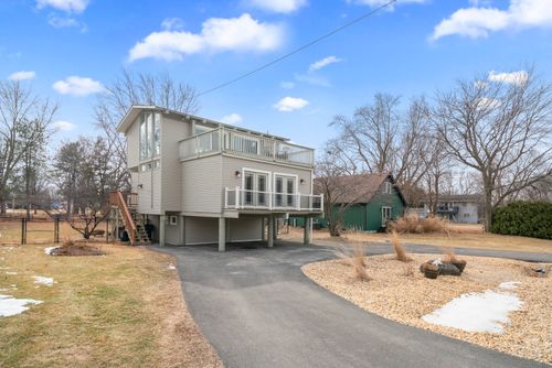 1740 Lake Holiday Dr, Sandwich, IL, 60548-9261 | Card Image