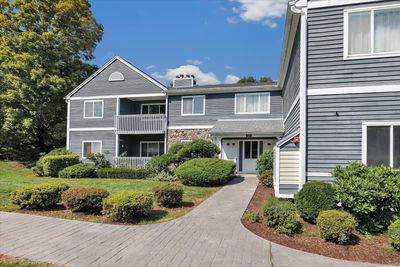 D - 101 Wendover Drive, Condo with 2 bedrooms, 2 bathrooms and null parking in Monroe CT | Image 2