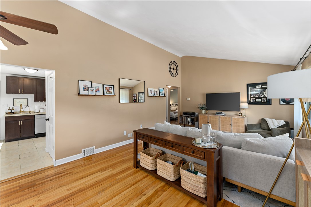 Residential in Castle Shannon 4