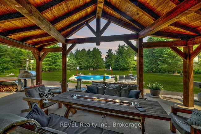 9695 Grassy Brook Rd, House other with 4 bedrooms, 3 bathrooms and 15 parking in Port Robinson ON | Image 4