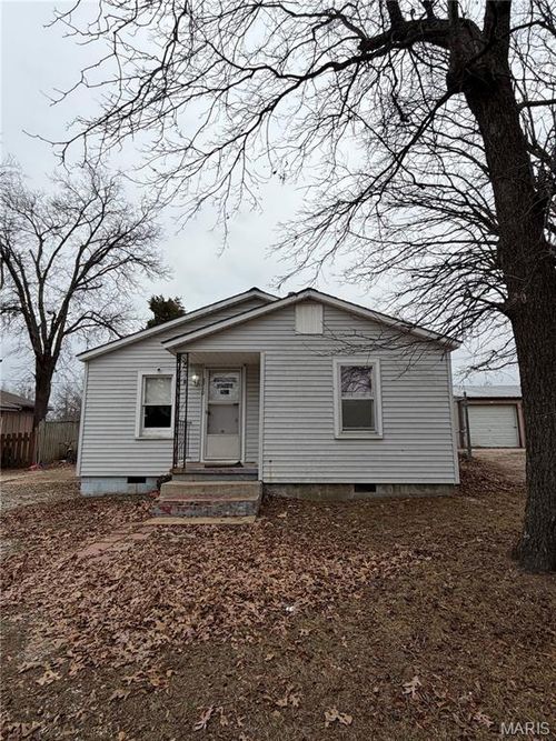2710 Oakmoore Dr, Poplar Bluff, MO, 63901-2322 | Card Image