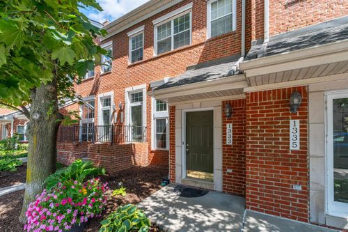 1333 S Washington Ave, Royal Oak, MI, 48067-3223 | Card Image