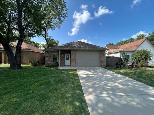 1431 E Maddox Ave, Fort Worth, TX, 76104-5750 | Card Image