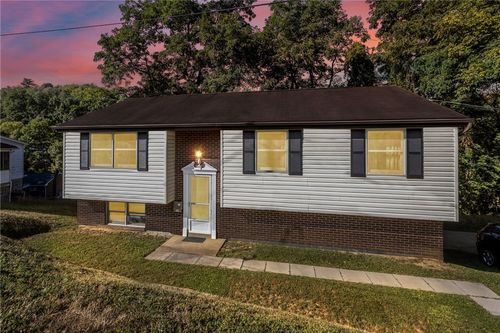 310 Bow St, Canonsburg, PA, 15317-3741 | Card Image