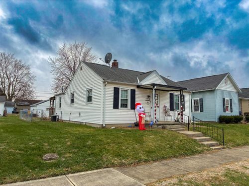 1023 S Hinde St, Washington Court House, OH, 43160-1930 | Card Image