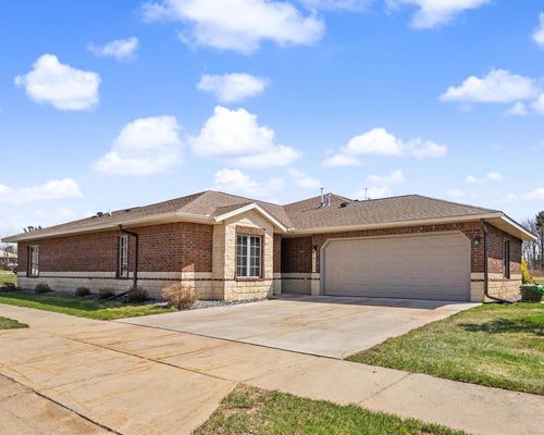 unit-16-hamony-vill-1933 Lilac Lane, Stevens Point, WI, 54482 | Card Image