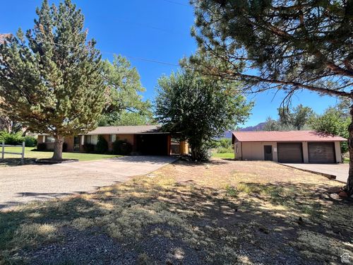 2704 E Bench Rd, Moab, UT, 84532-3541 | Card Image