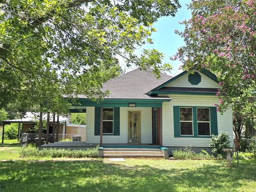 429 N Main St, Rockdale, TX, 76567-2949 | Card Image