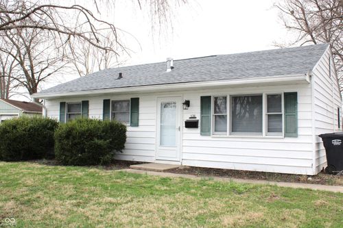 138 Crestwood Dr, New Whiteland, IN, 46184-1357 | Card Image