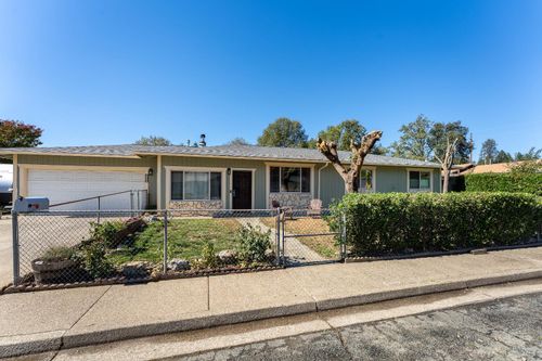 216 Bonnie Lane, Willits, CA, 95490 | Card Image