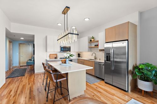 unit-525-1240 S 2nd St, Minneapolis, MN, 55415-2617 | Card Image