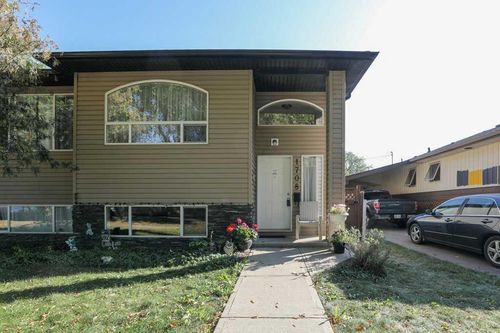 1708 2a Avenue N, Lethbridge, AB, T1H0G2 | Card Image