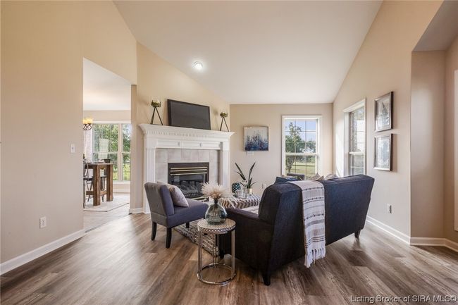 302 Saddleback Dr, Home with 3 bedrooms, 2 bathrooms and null parking in Charlestown IN | Image 10