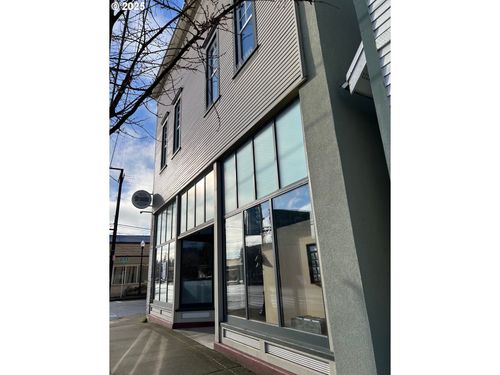 418 S Trade St, Amity, OR, 97101-1401 | Card Image