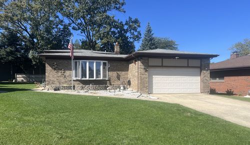 3004 S Lynn Ct, Mount Prospect, IL, 60056-5407 | Card Image