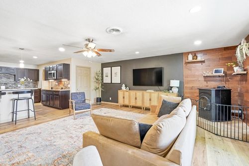 1435 Bandera Dr, Roscoe, TX, 79545-3501 | Card Image