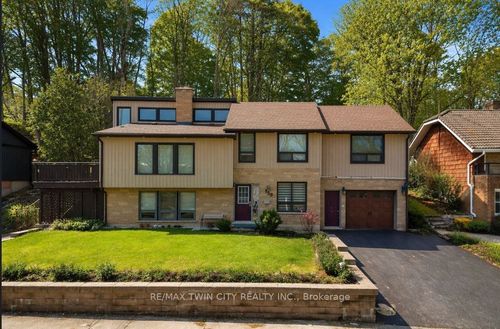 530 Fountain Street S, Cambridge, ON, N3H1J3 | Card Image