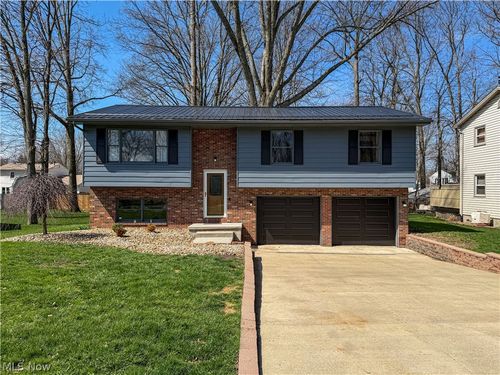 165 Winter Ln, Cortland, OH, 44410-1129 | Card Image