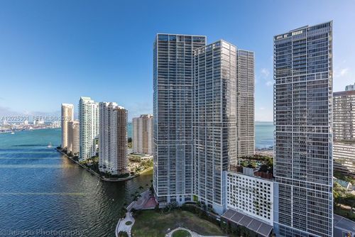 3102-200 Biscayne Boulevard Way, Miami, FL, 33131-2157 | Card Image