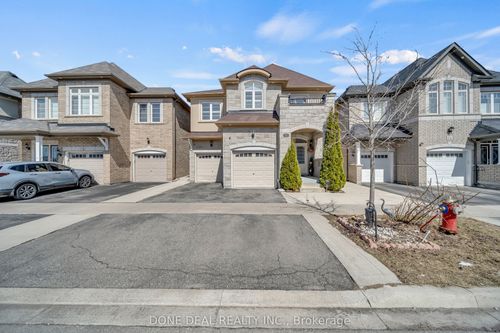 10 Lola Cres, Brampton, ON, L7A4J7 | Card Image