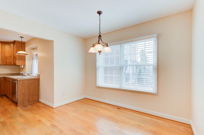801 Sherman Dr, Condo with 2 bedrooms, 3 bathrooms and null parking in Royal Oak MI | Image 13