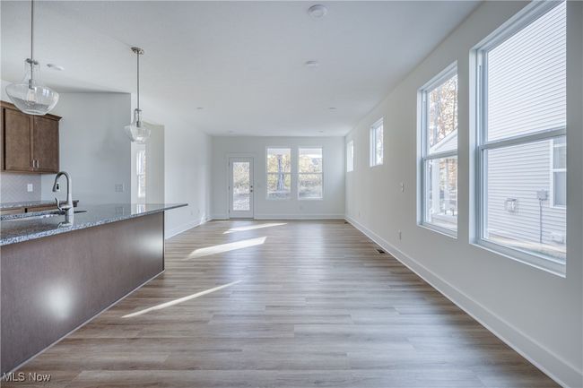 9165 Ledge View Ter, Townhouse with 3 bedrooms, 3 bathrooms and null parking in Broadview Heights OH | Image 5
