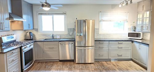 43-11 Harrisford St, Hamilton, ON, L8K6L7 | Card Image