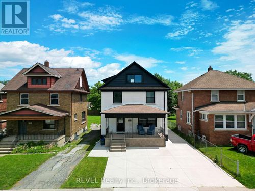 4830 4th Ave, Niagara Falls, ON, L2E4P1 | Card Image