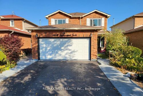 1648 Pepperwood Gate, Pickering, ON, L1X2K3 | Card Image