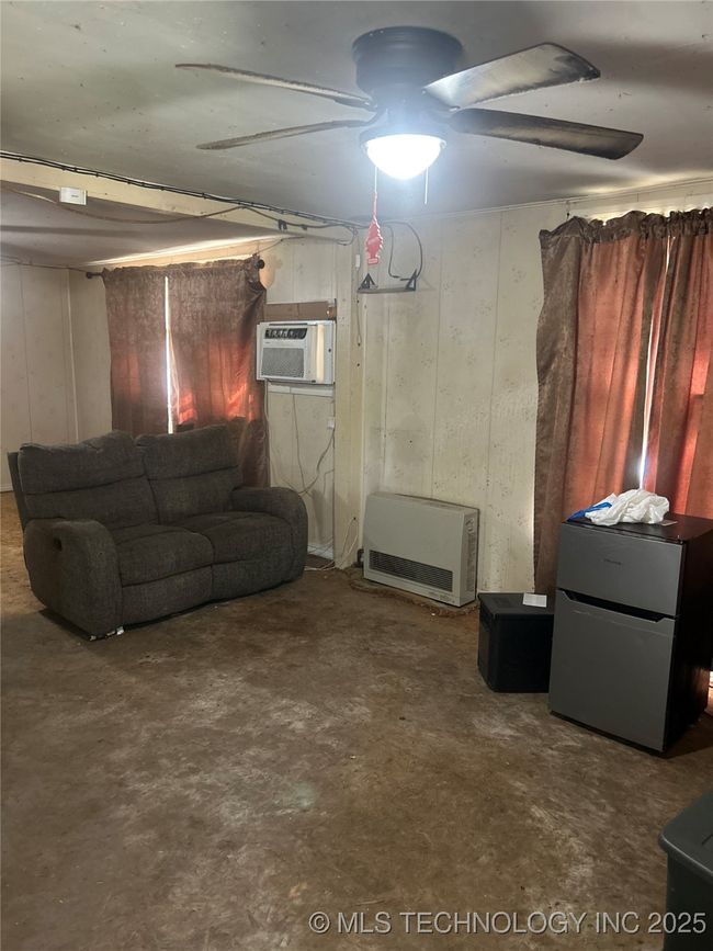 220 Comanche Ave, House other with 2 bedrooms, 1 bathrooms and null parking in McAlester OK | Image 11