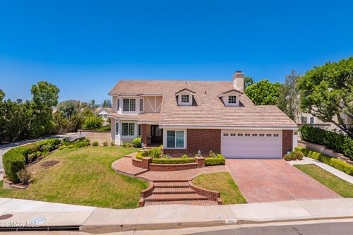 5801 Middle Crest Dr, Agoura Hills, CA, 91301-4606 | Card Image
