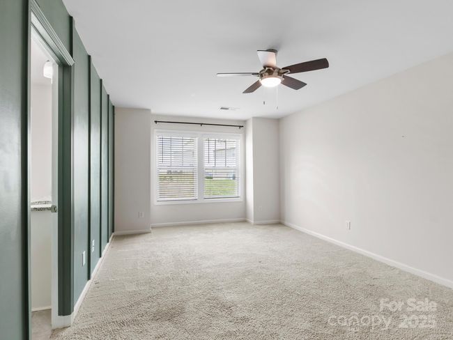 Primary Bedroom | Image 15