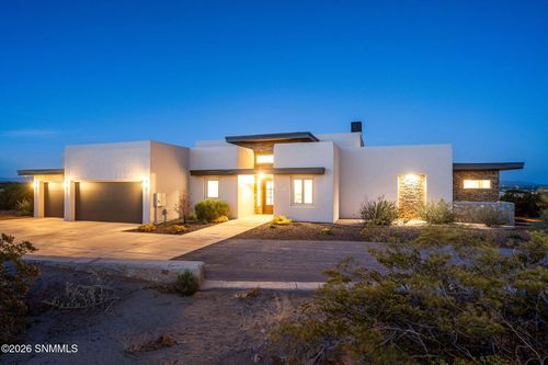 7050 Calle Estancias, Las Cruces, NM, 88007 | Card Image