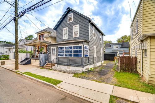 82 S Ward St, New Brunswick, NJ, 08901-2818 | Card Image