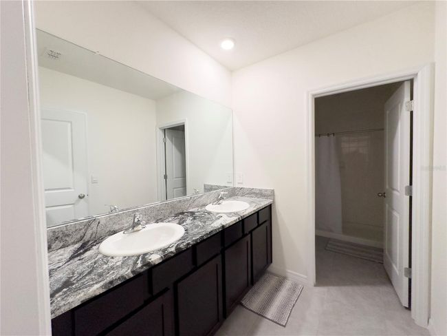 17428 Crescent Moon Loop, Townhouse with 3 bedrooms, 3 bathrooms and null parking in BRADENTON FL | Image 9