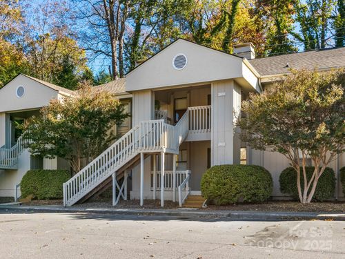 2604 Vineyard Blvd, Asheville, NC, 28805-2469 | Card Image