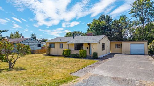 485 Se Jerome St, Oak Harbor, WA, 98277-5201 | Card Image