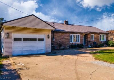 2430 State Route 213, House other with 3 bedrooms, 2 bathrooms and null parking in Steubenville OH | Image 2